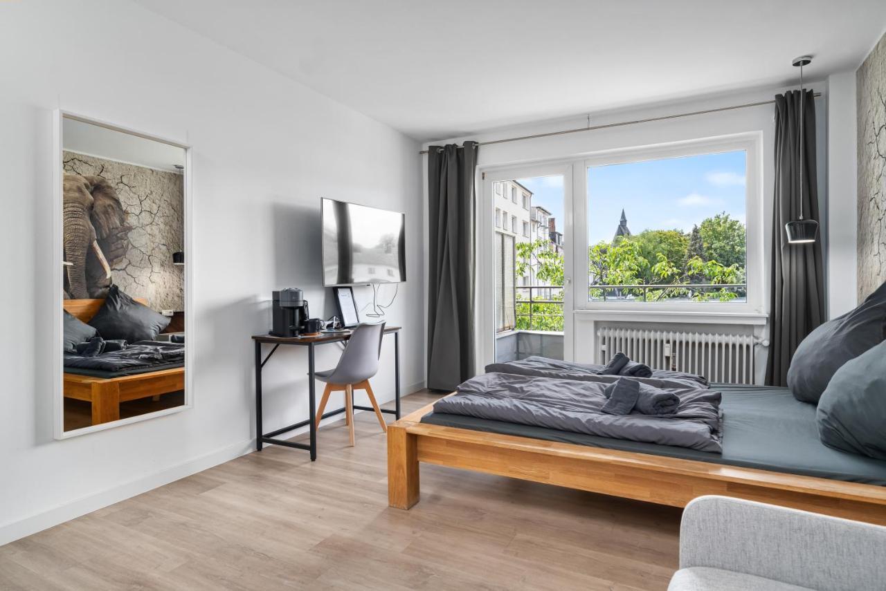 Apartment 1, Direkt Am Bahnhof Aachen Exteriör bild