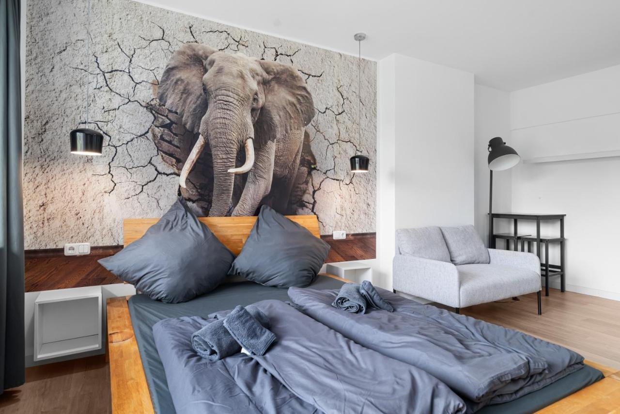 Apartment 1, Direkt Am Bahnhof Aachen Exteriör bild