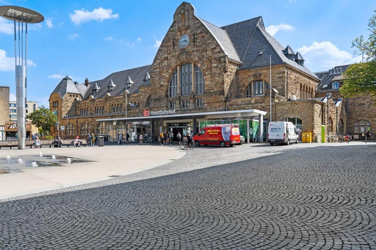 Apartment 1, Direkt Am Bahnhof Aachen Exteriör bild